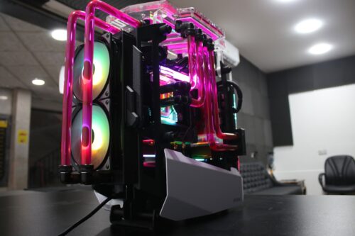 Performa-Level Watercooling - Image 17