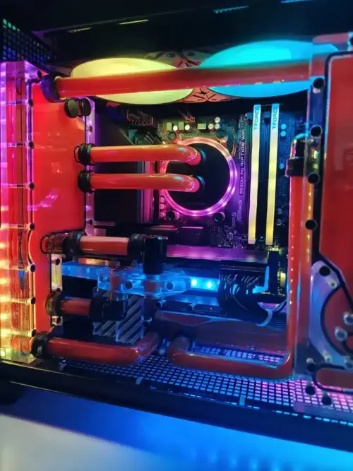 Performa-Level Watercooling - Image 24